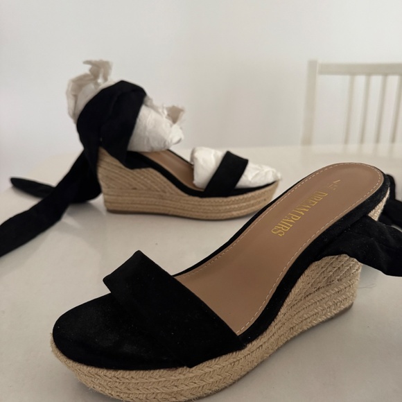Black Espadrilles Ankle ribbon Tie Lace Up Platform Wedges sz 7 high heel shoes - Picture 9 of 13